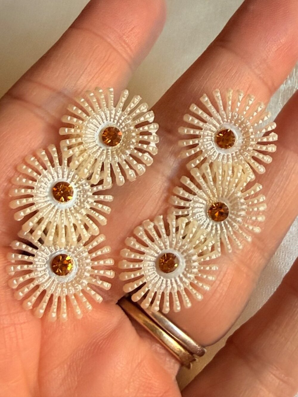 Vintage Daisy Floral Clip-On Earrings w/ Rhinestones w/ Screw-Backs